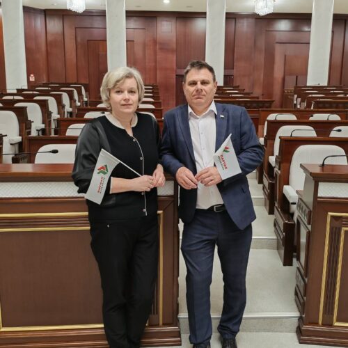 photo_2025-12-05_12-36-17 Работники предприятия Александр Александрович Войтович и Инна Васильевна Гордейчук в составе делегации Пинского районного отделения Белорусской партии «Белая Русь» посетили Дом Правительства, главную законодательную площадку страны и Президентскую библиотеку