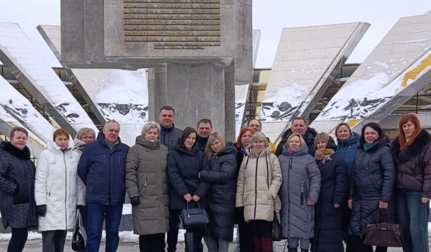 Для работников-членов профсоюза КУМПП «Пинское районное ЖКХ» 07.02.2026 была организована экскурсионная поездка